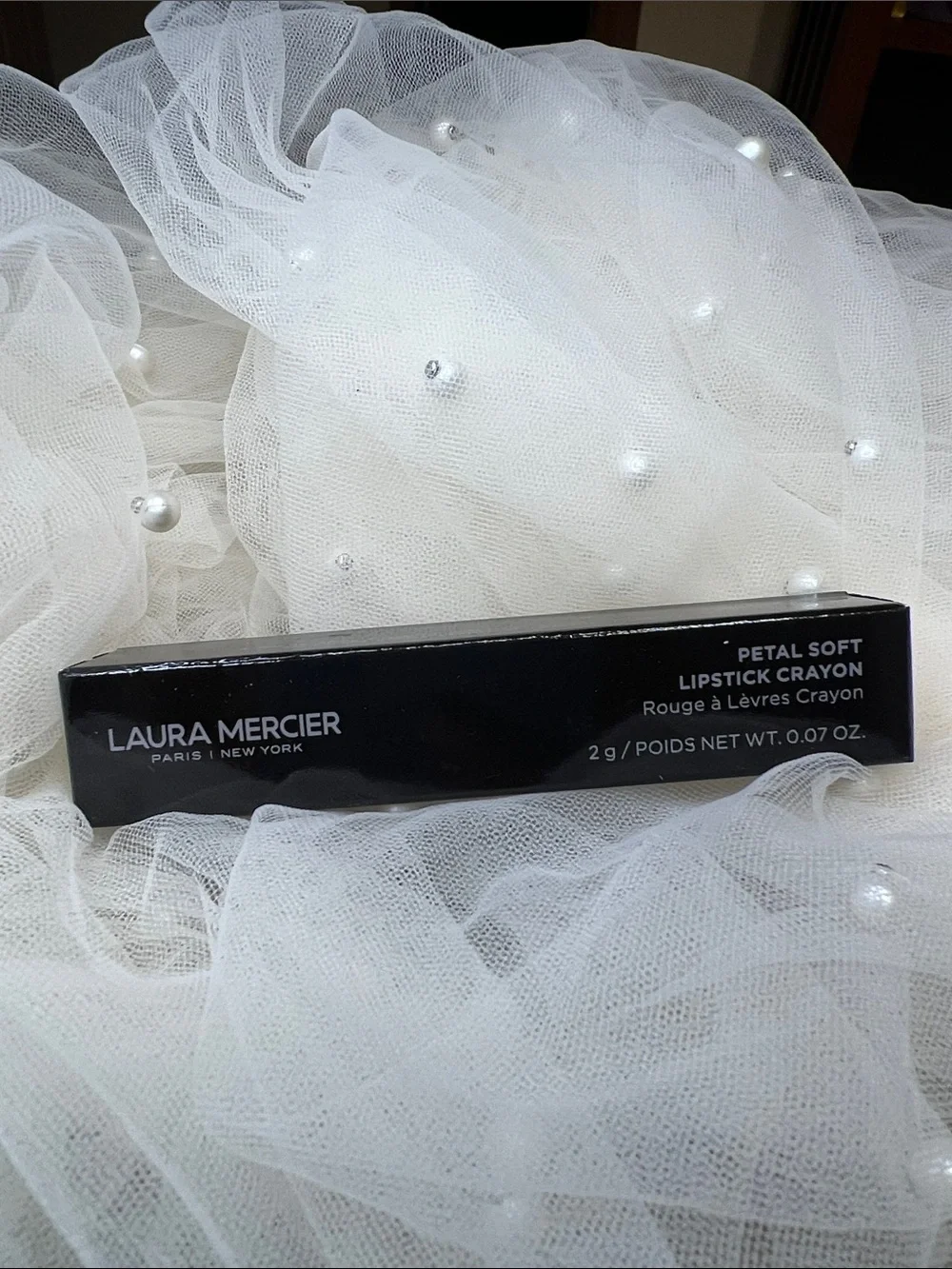 LAURA MERCIER Petal Soft Lipstick Crayon